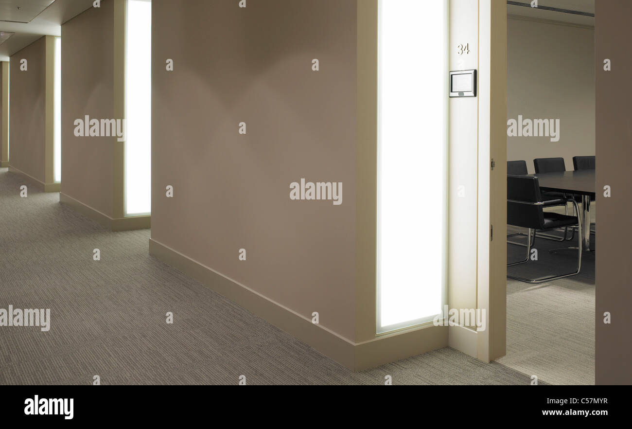 Dresdner kleinwort offices london hires stock photography and images