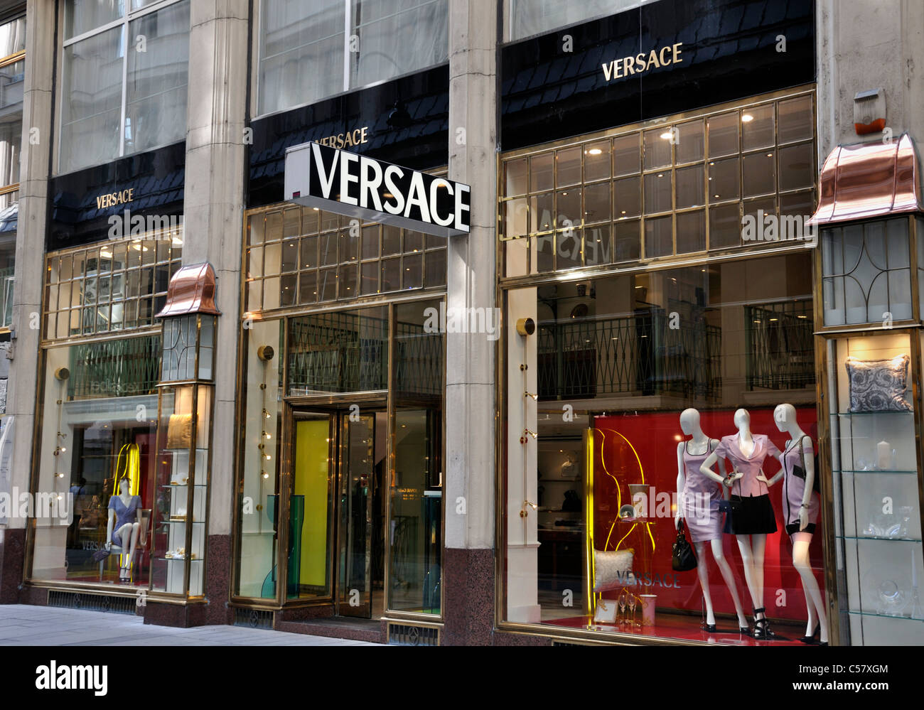 Versace boutique hi-res stock photography and images - Alamy