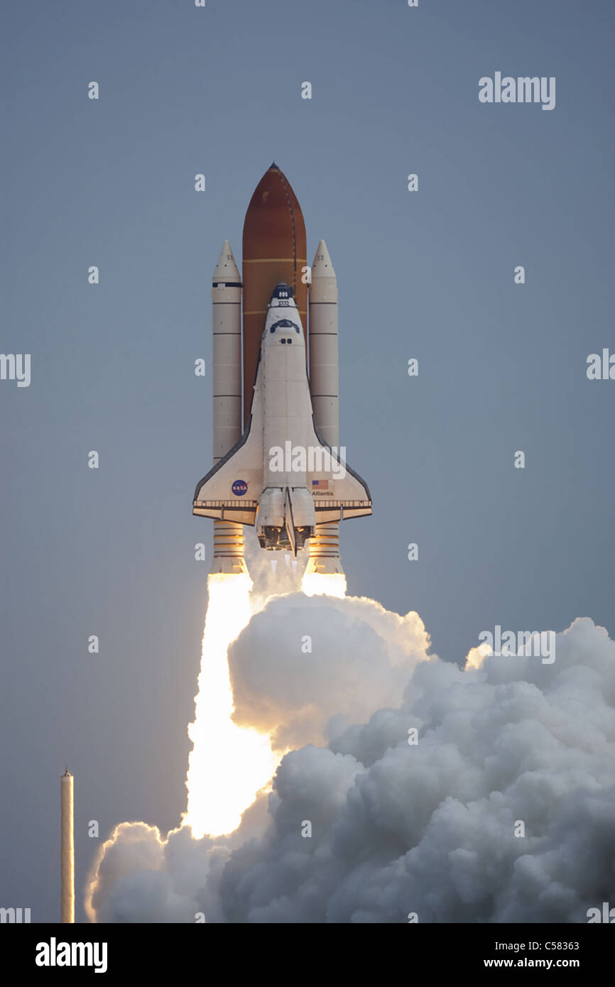 Atlantis STS-135 lifts-off on the final space shuttle mission at NASA's ...