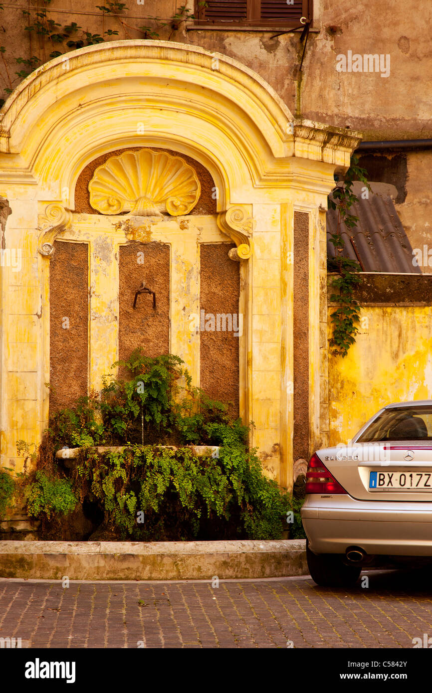 Courtyard Rome High Resolution Stock Photography and Images - Alamy