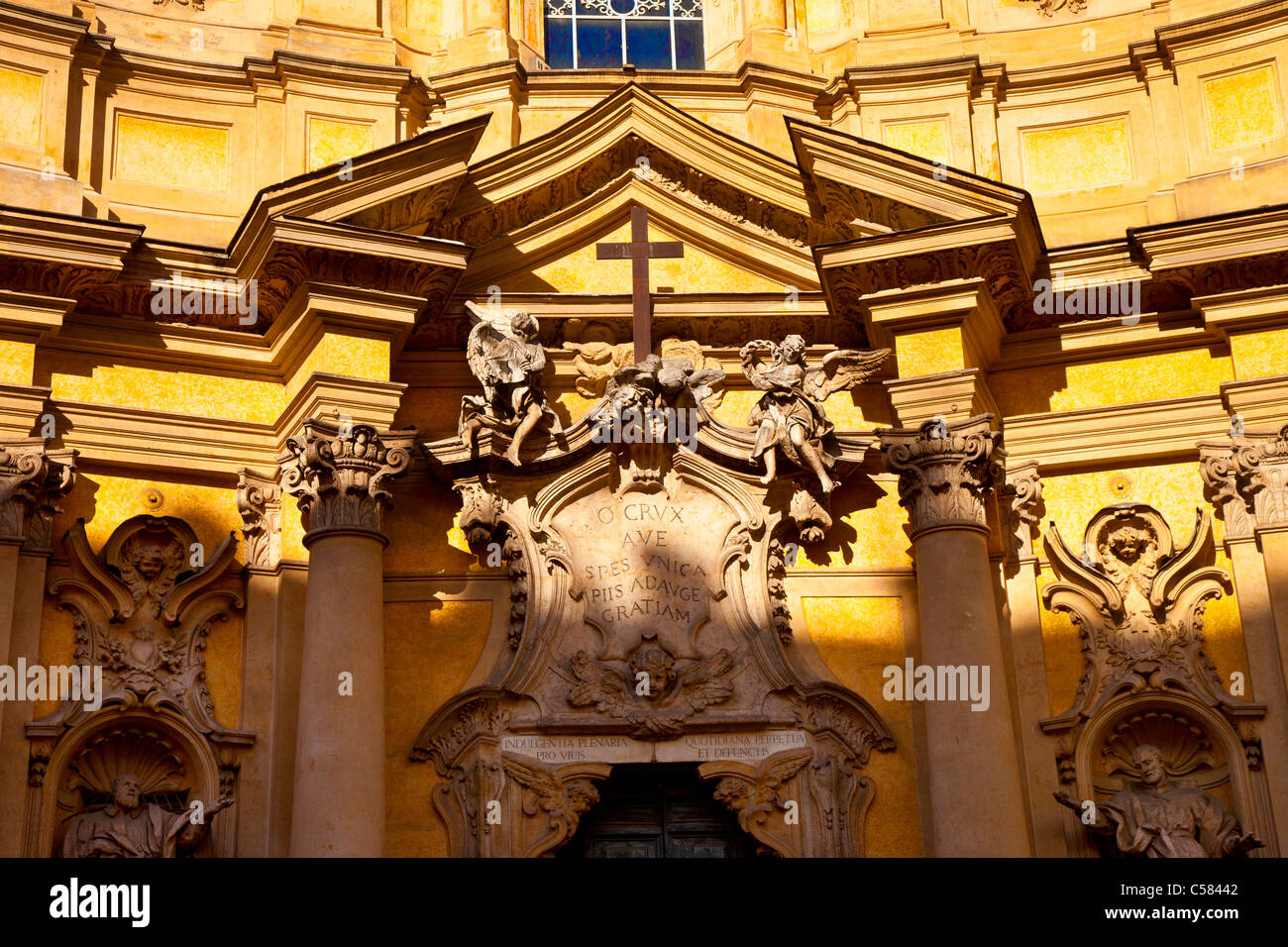 Ornate facade of Chiesa Santa Maria Maddalena (Mary Magdalen), Rome ...