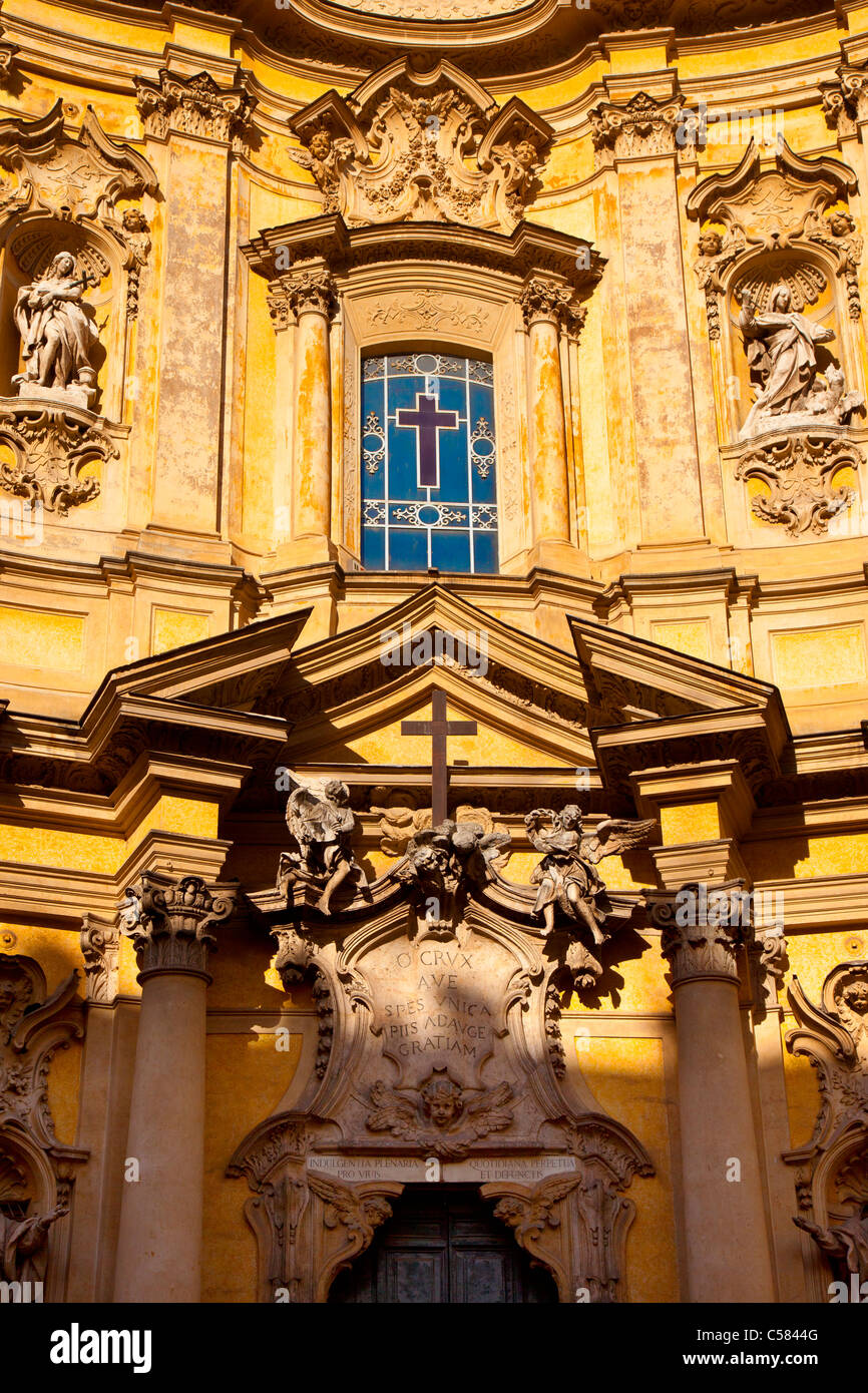 Ornate facade of Chiesa Santa Maria Maddalena (Mary Magdalen), Rome ...
