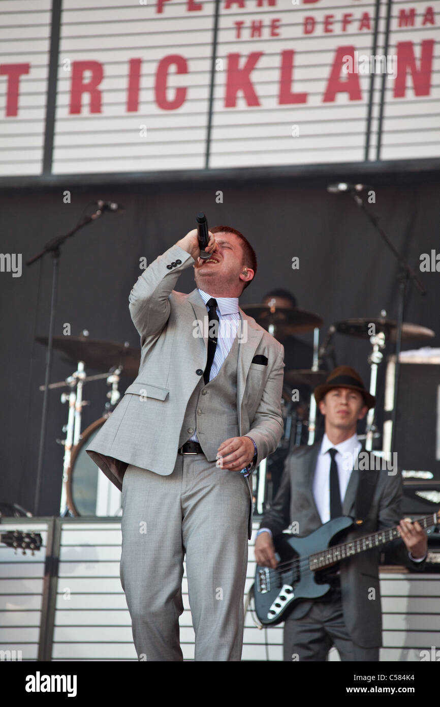 Plan B Performing On The Pyramid Stage At The Glastonbury Festival 2011 ...