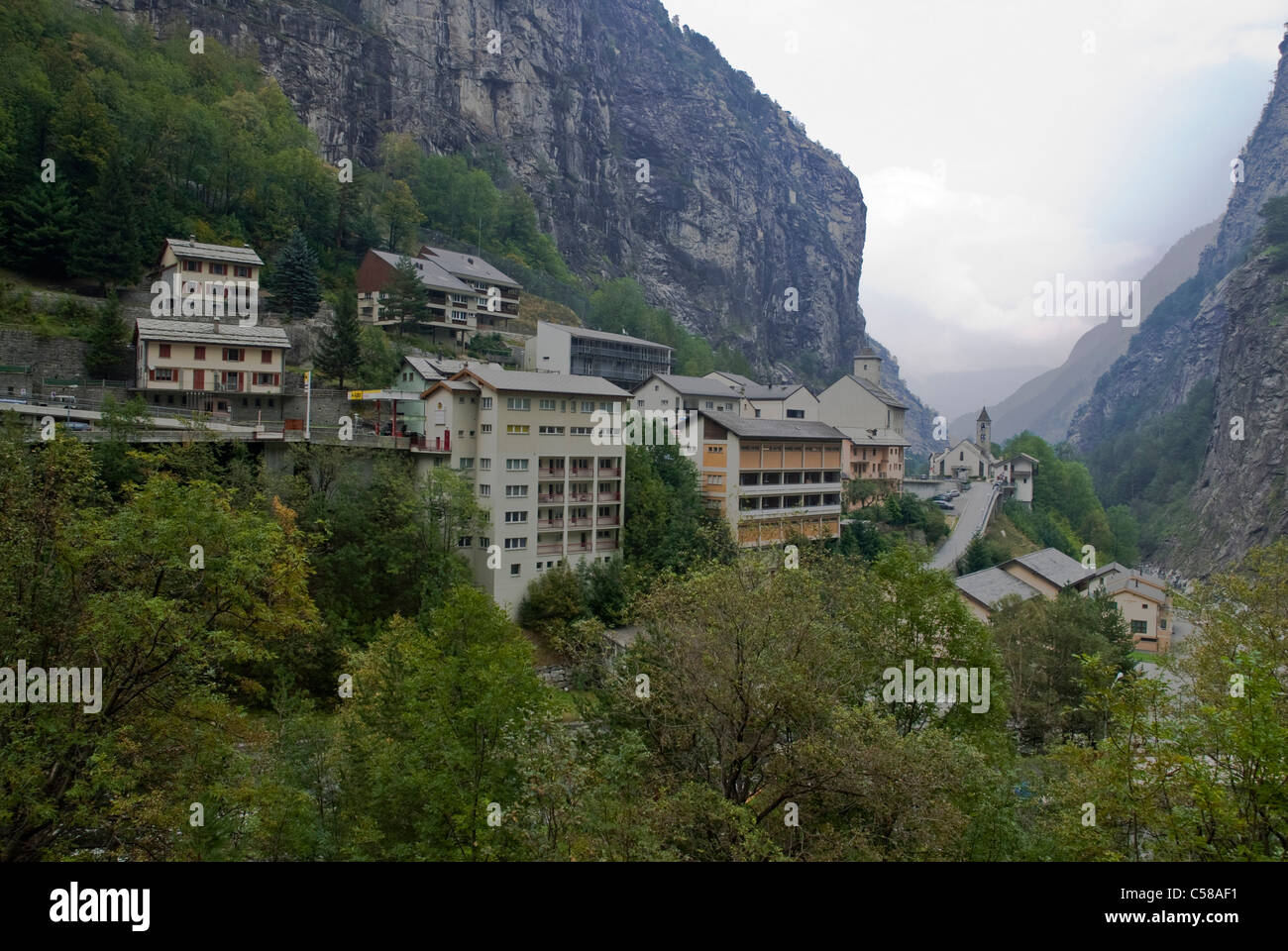 Swiss Village Gondo Simplon Les risques liés au transport de marchandises dangereuses