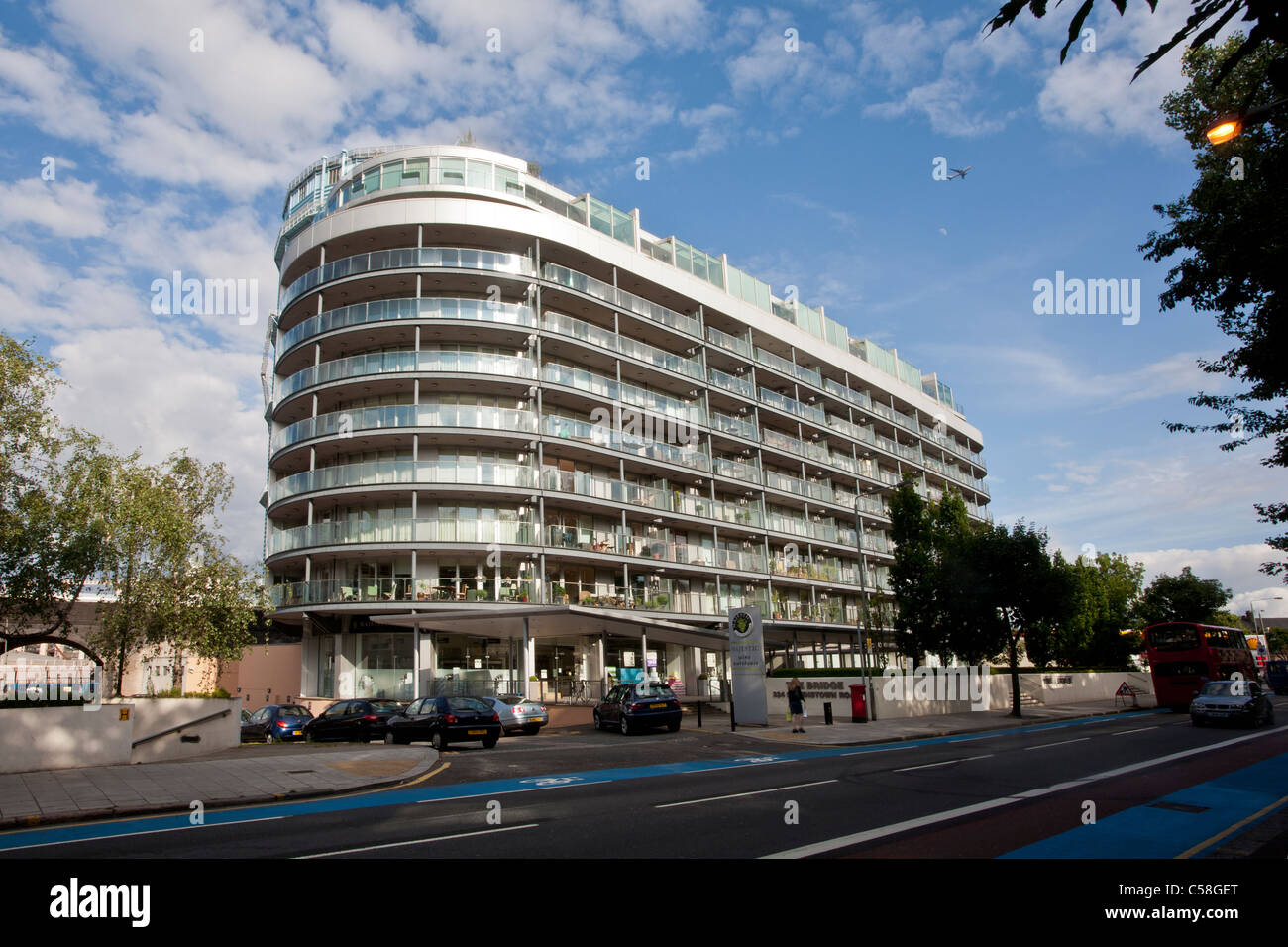 The Bridge, Queenstown Road, Battersea, London, England, UK Stock Photo
