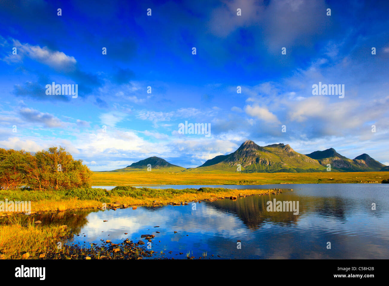 Evening, evening mood, Ben Loyal, mountains, mountains, bodies of water, summits, peaks, Great Britain, Highland, highlands, sce Stock Photo