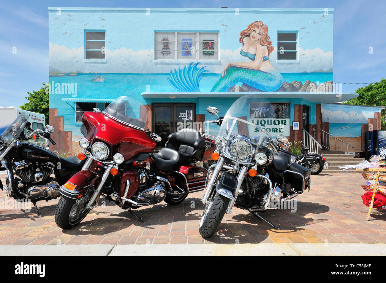 Motorbikes, Liquor Store, Mermaid, Mural, Fort Myers Beach, Florida, USA, United States, America, bikes Stock Photo