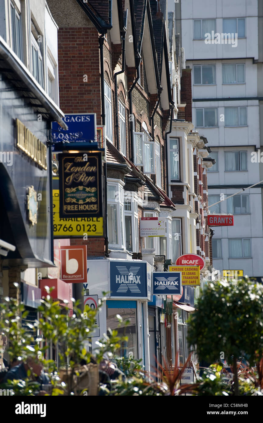 Flats Above Shops High Resolution Stock Photography and Images Alamy