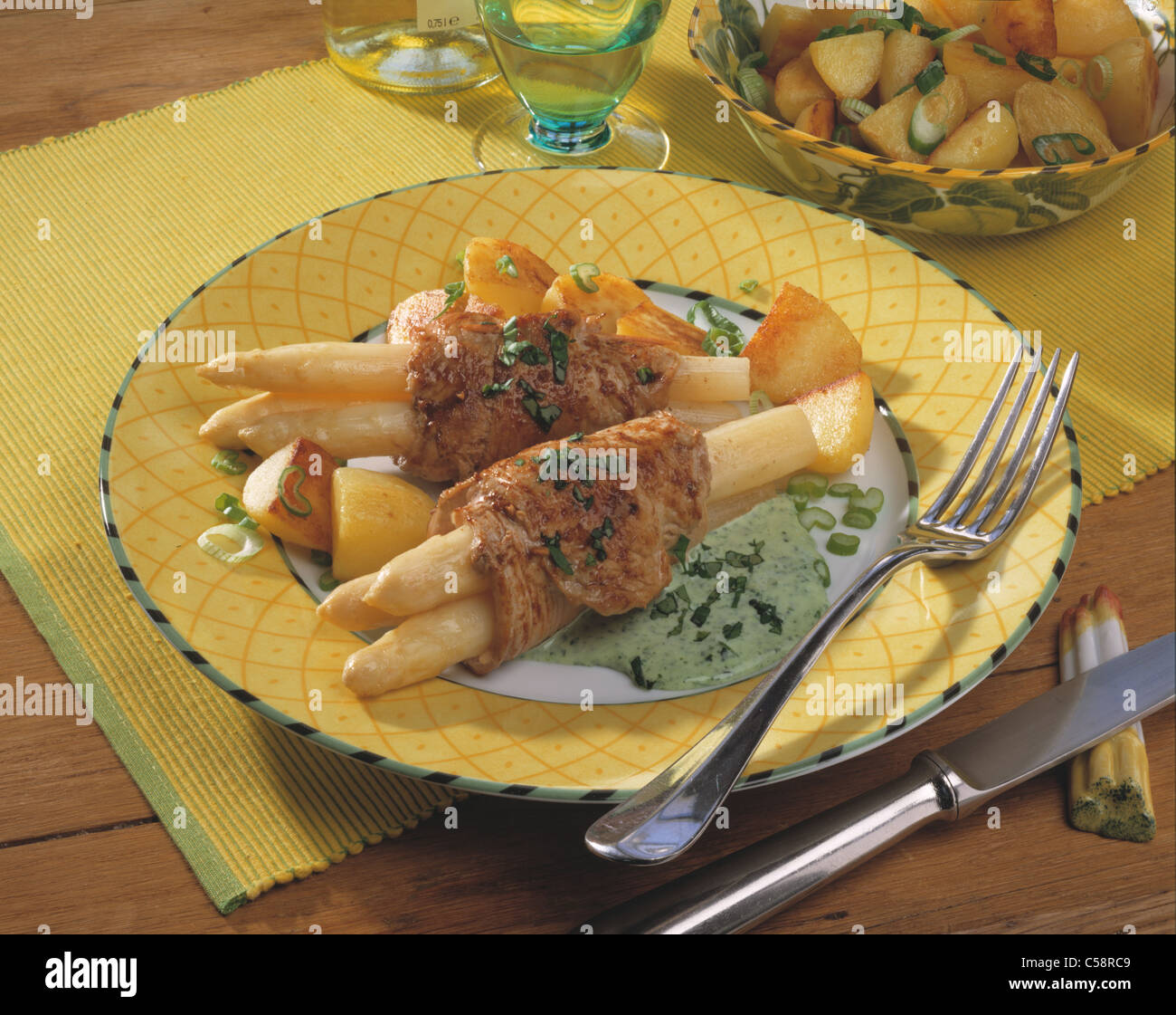 Veal rolls filled with asparagus (Involtini Stock Photo Alamy