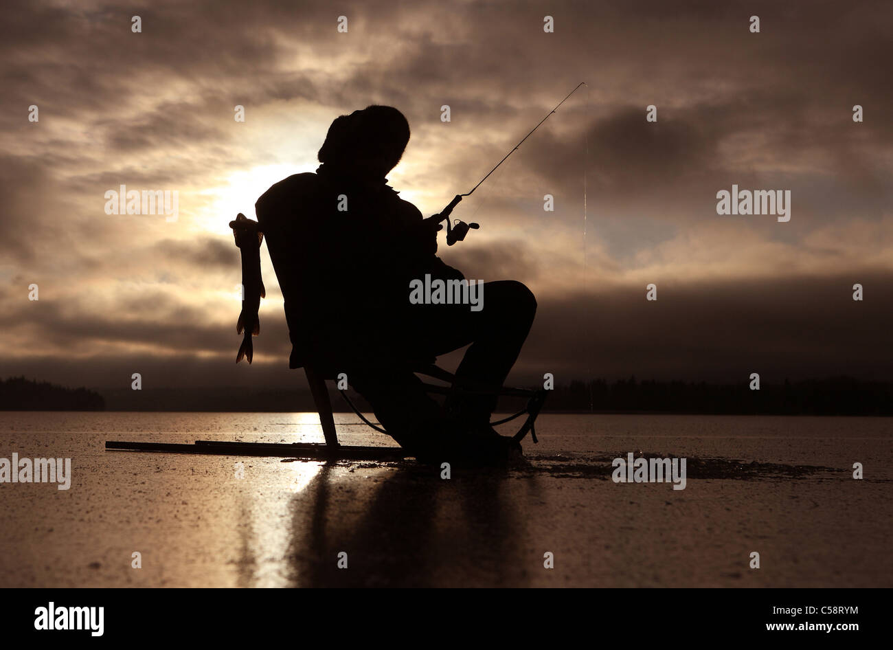 Minnesota ice fishing hi-res stock photography and images - Alamy
