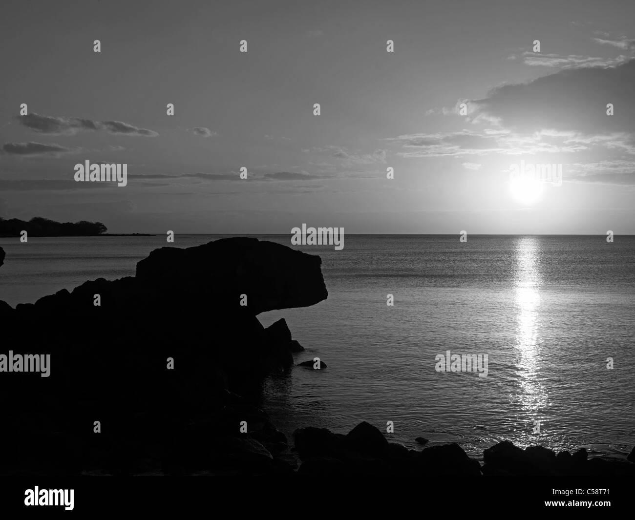 Indian ocean sunset Black and White Stock Photos & Images - Alamy