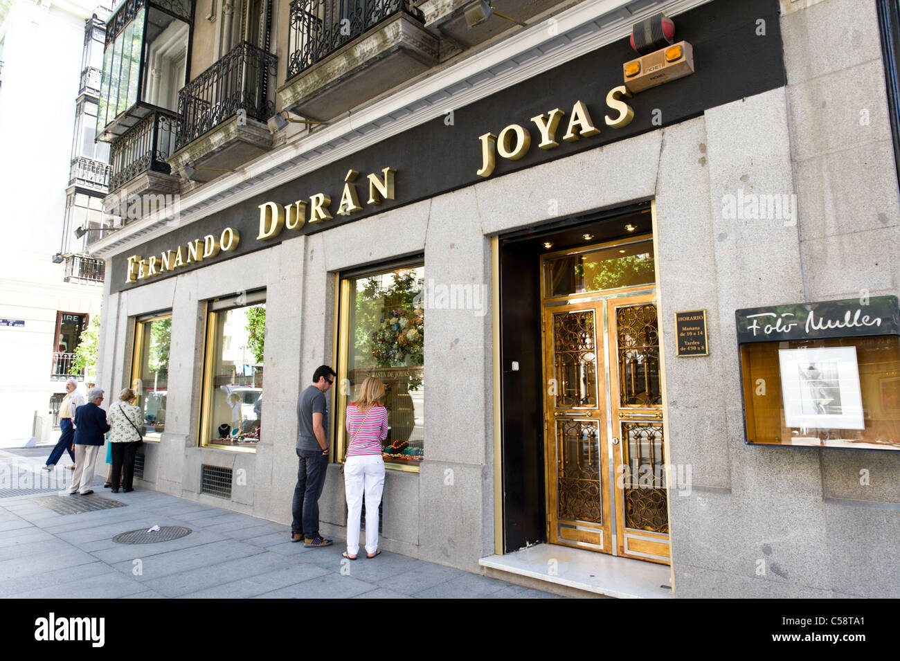 Fernando Duran Joyas on Calle de Serrano in the Salamanca district, Madrid,  Spain Stock Photo - Alamy