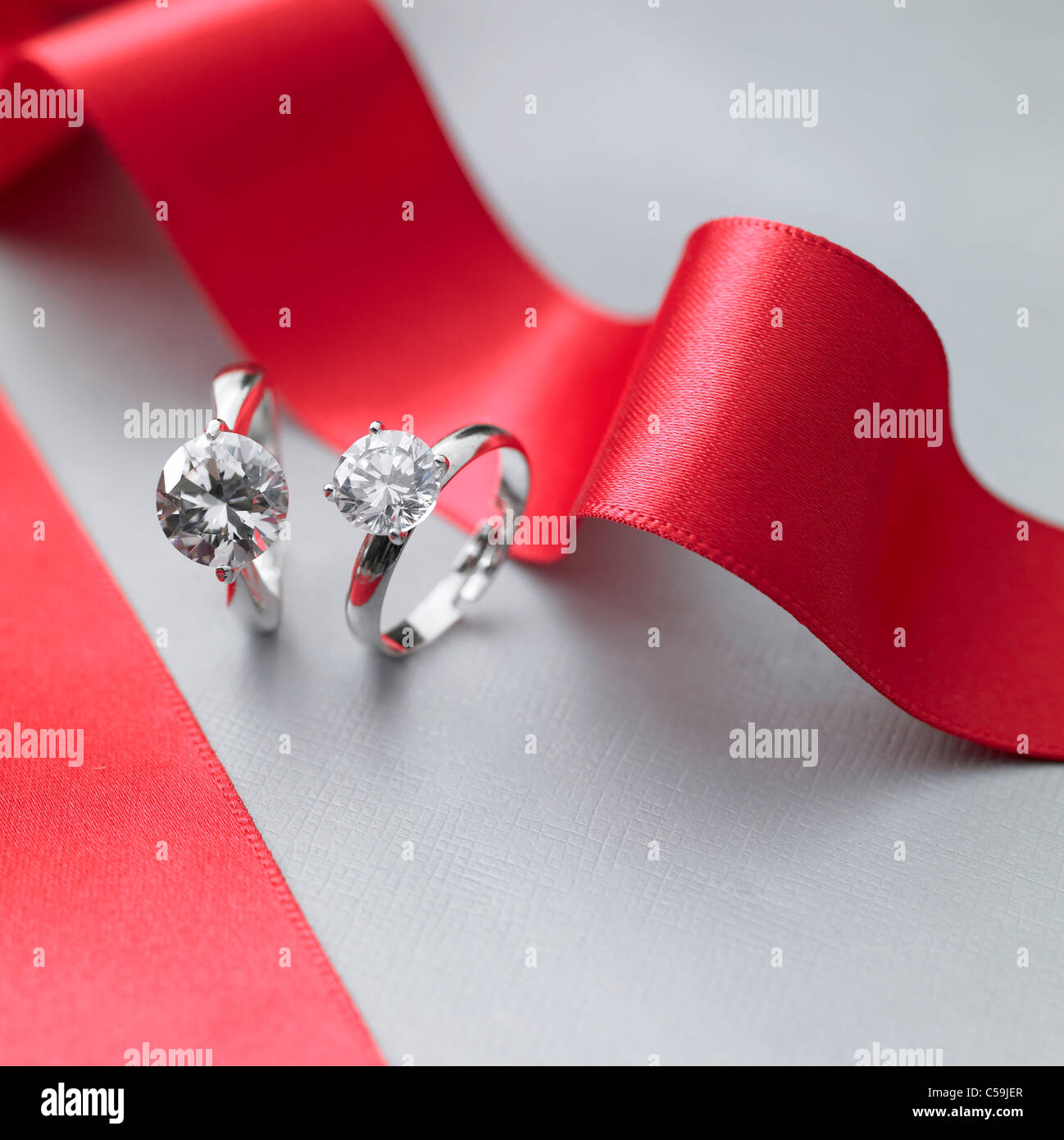 Diamond Rings With Ribbons Curled ribbons close up hi-res stock photography and images - Alamy