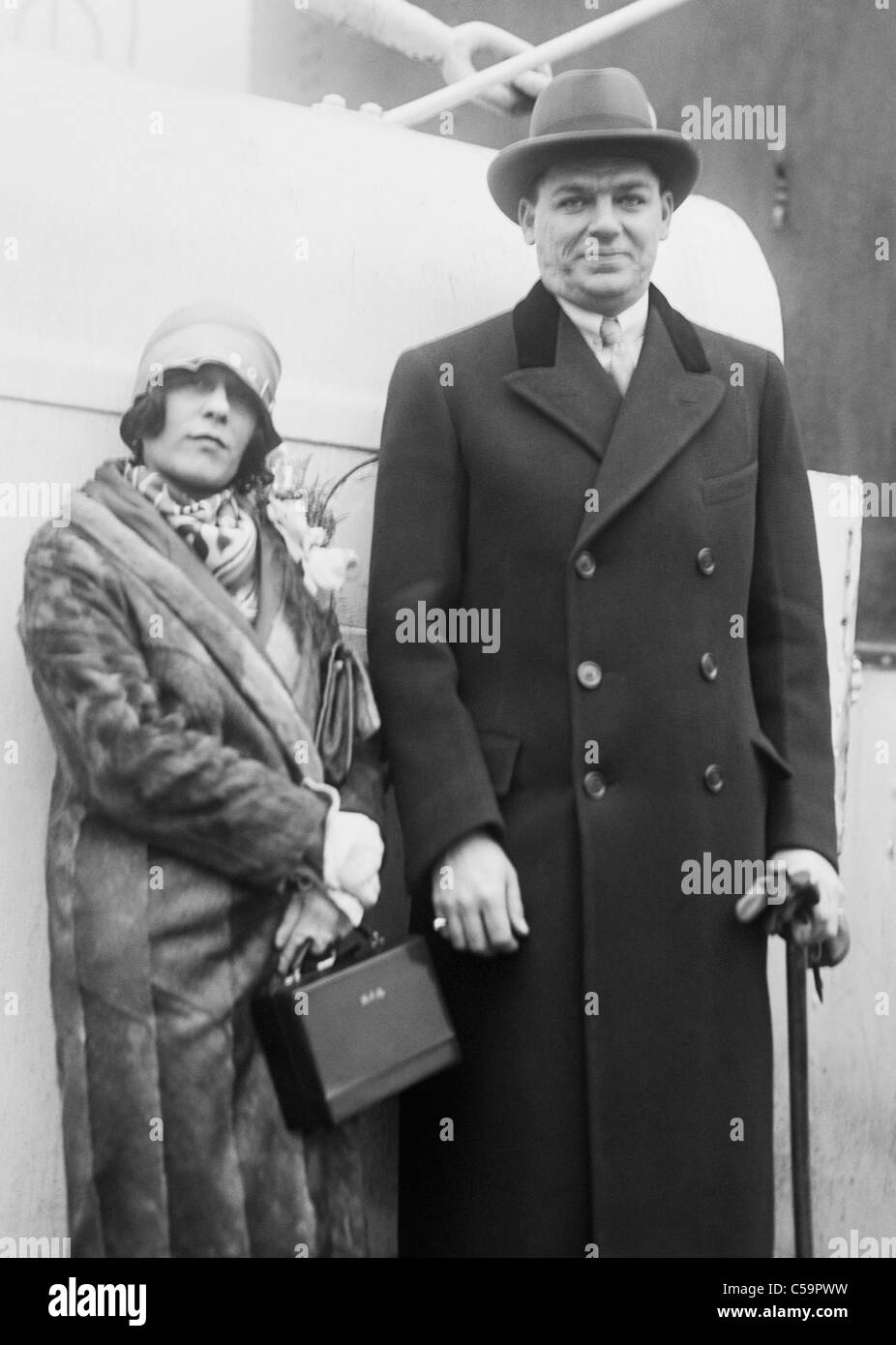 Vintage photo of Oscar Hammerstein II and his wife Stock Photo Alamy