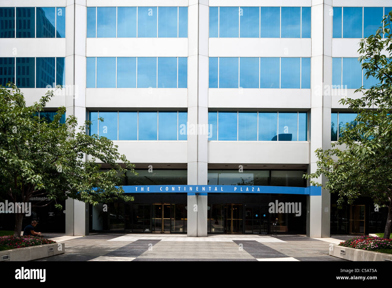 The Continental Plaza located in downtown Columbus Ohio Stock Photo Alamy