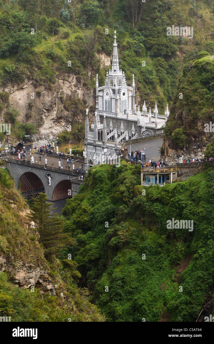 Las Lajas Sanctuary Is A Basilica Church Located In The Southern Colombia Built Interior The Canyon Of The Guaiatara River Stock Photo