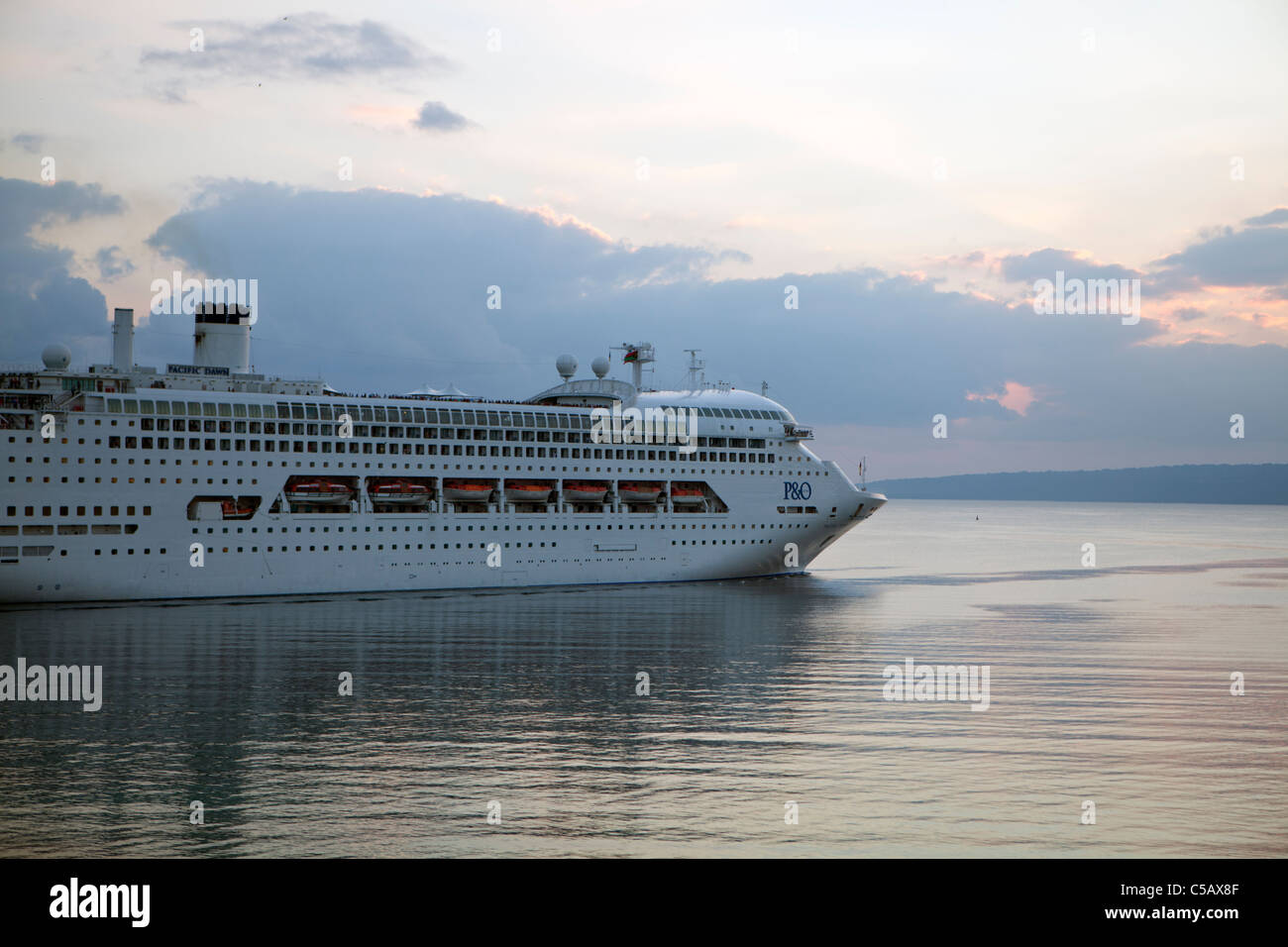 Cruise ship leaving Port Vila, Vanuatu Stock Photo Alamy