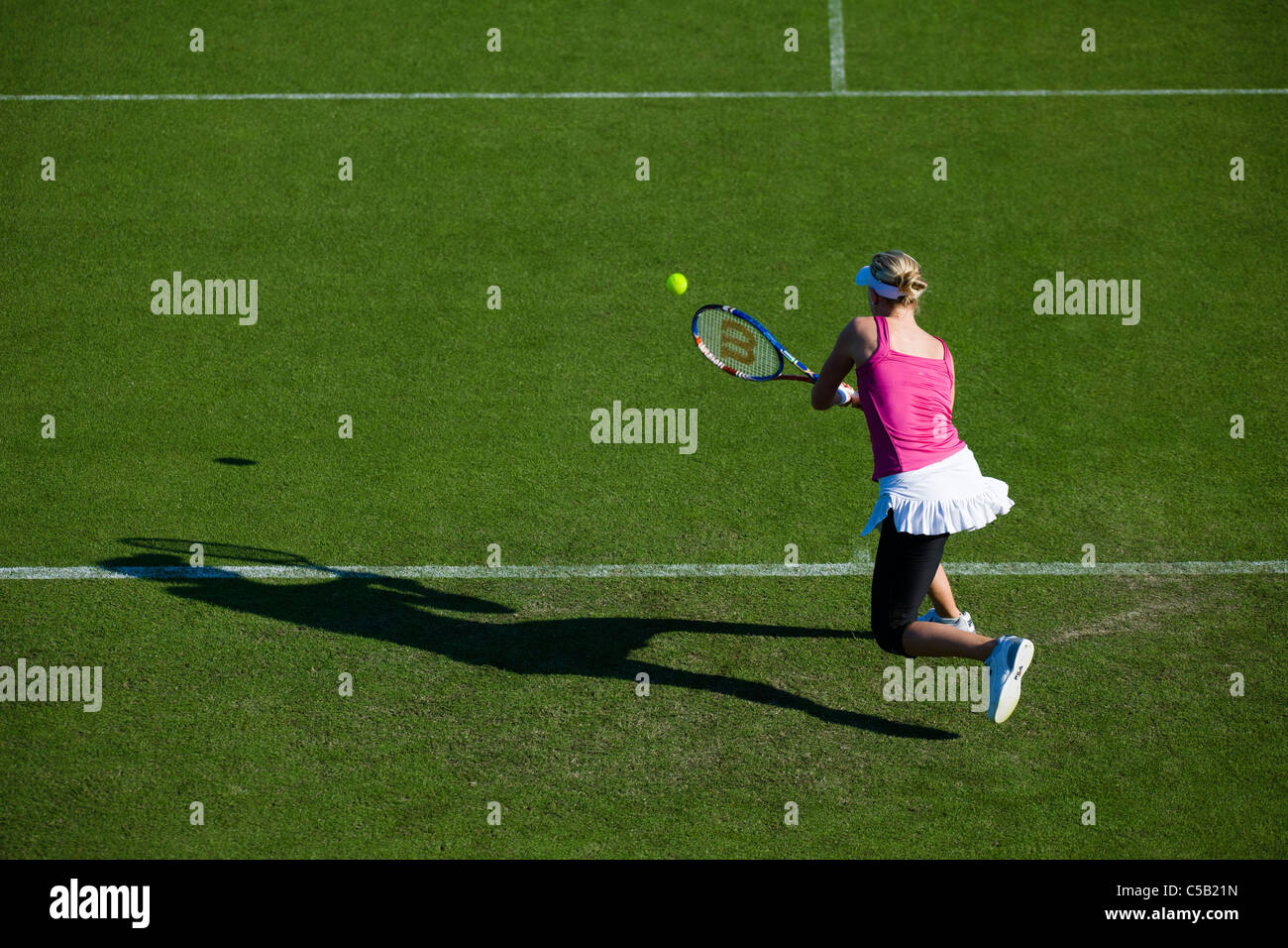 Alison Riske playing double handed back hand Stock Photo - Alamy