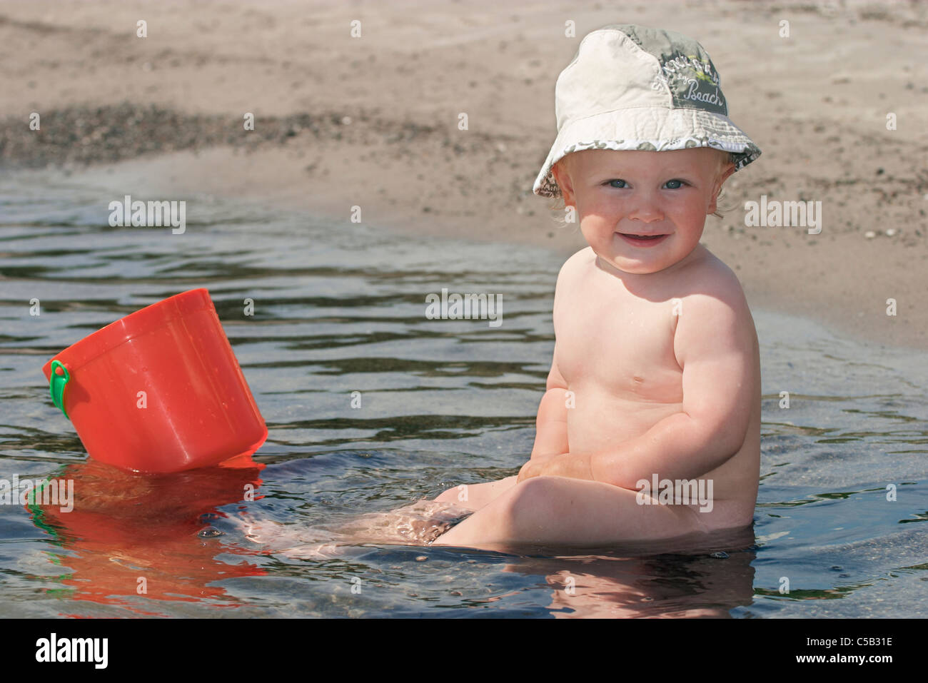 baby water hat