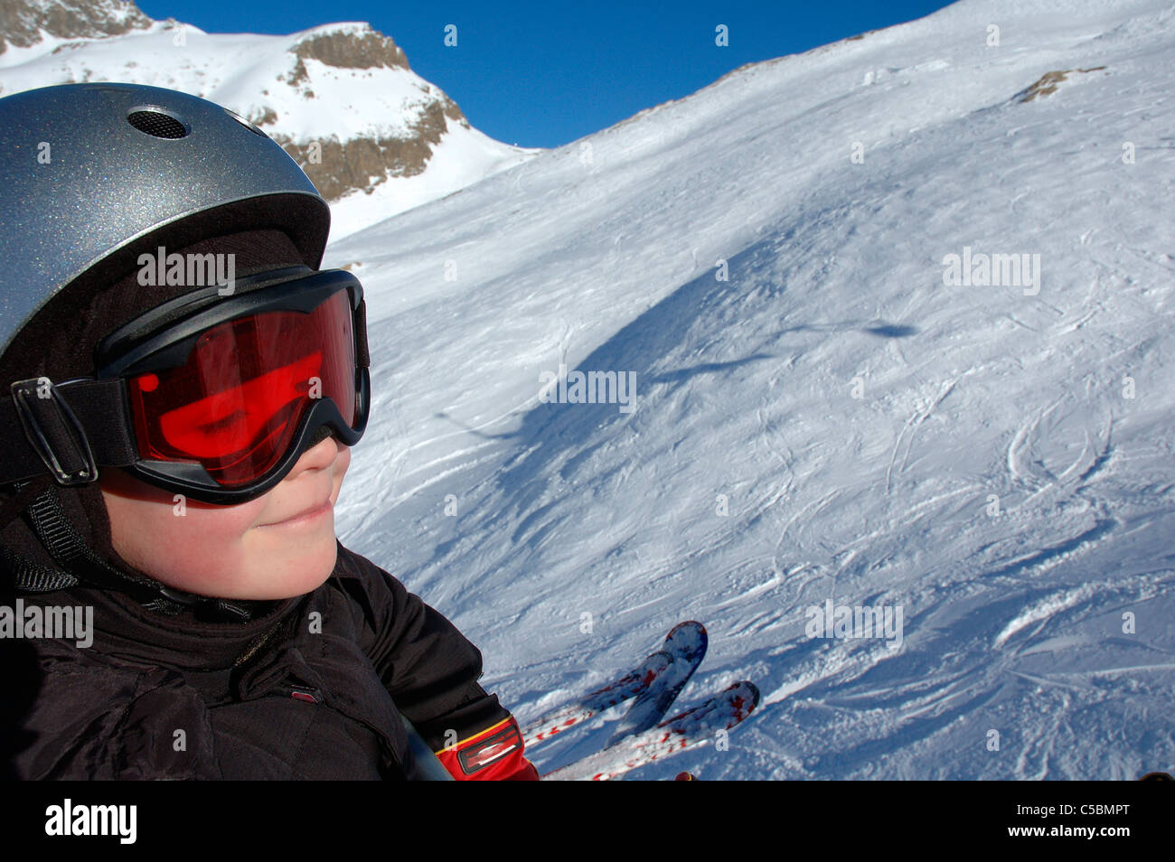 Cool goggles hires stock photography and images Alamy