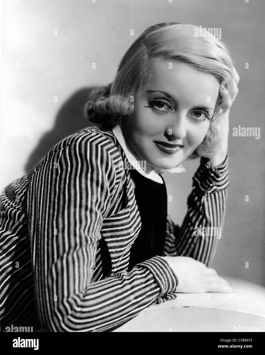 BETTE DAVIS (1908-1989) US film actress in 1934 Stock Photo