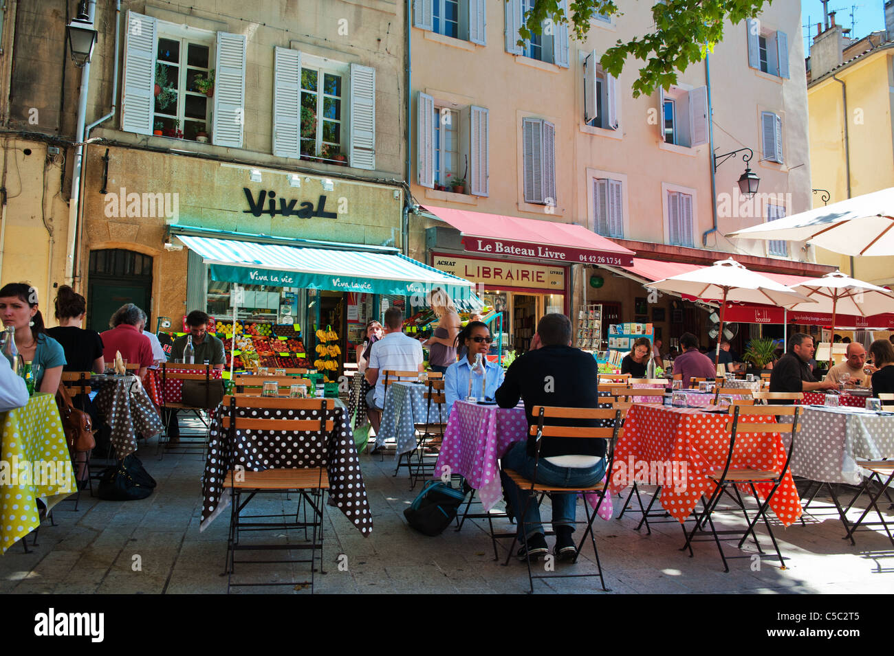 Aix En Provence Village Fountain High Resolution Stock Photography and ...