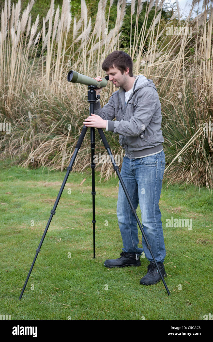 Man using a straight telescope hires stock photography and images Alamy