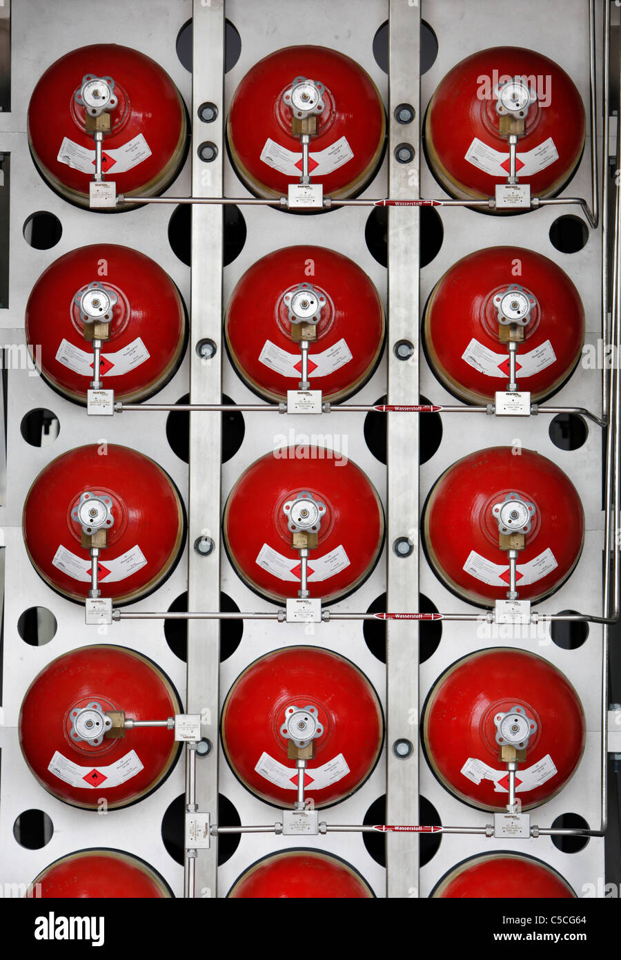 Hydrogen tanks. For fueling of hydrogen fuel cell vehicles. Mobile