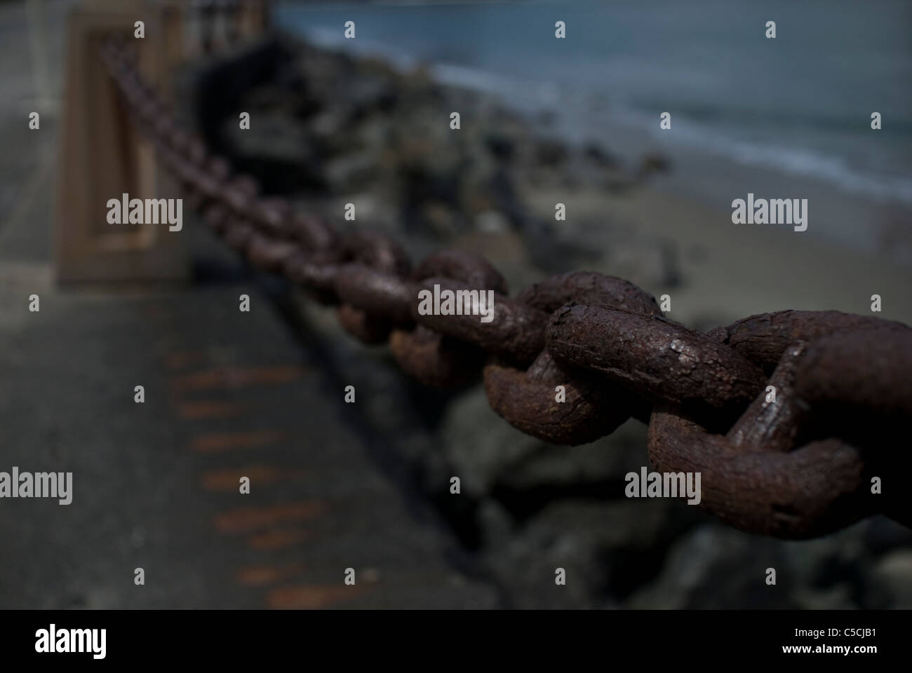 chain link railing Stock Photo Alamy