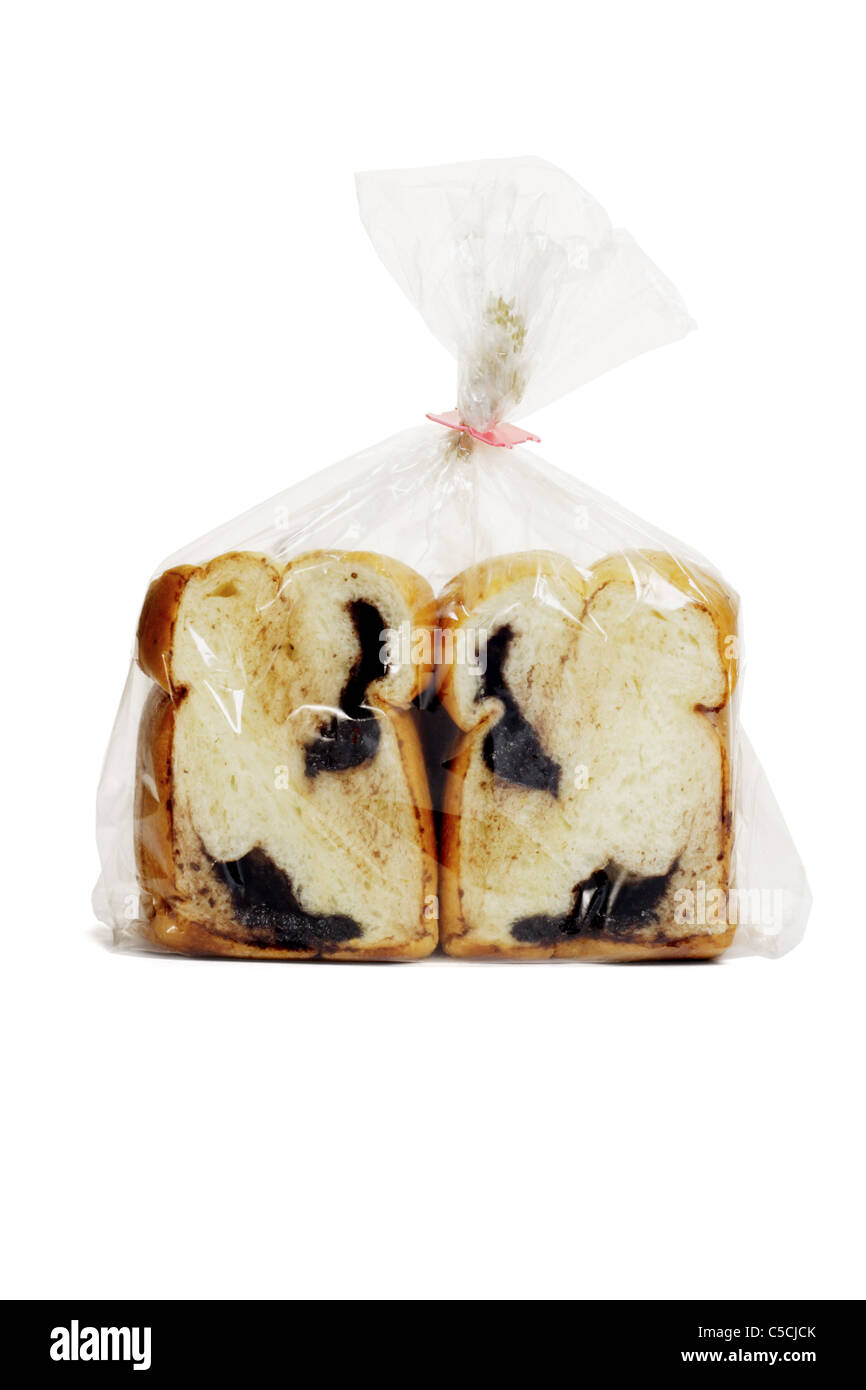 https://c8.alamy.com/comp/C5CJCK/slices-of-chocolate-loaded-bread-in-plastic-bag-on-white-background-C5CJCK.jpg
