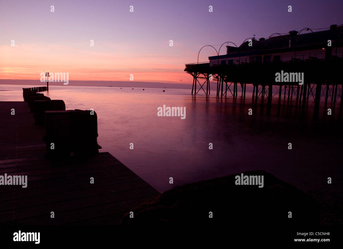 Cleethorpes pier sunrise hires stock photography and images Alamy