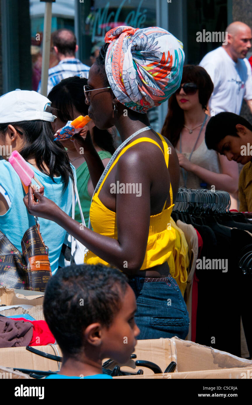 Shoppers sale canada hi-res stock photography and images - Alamy