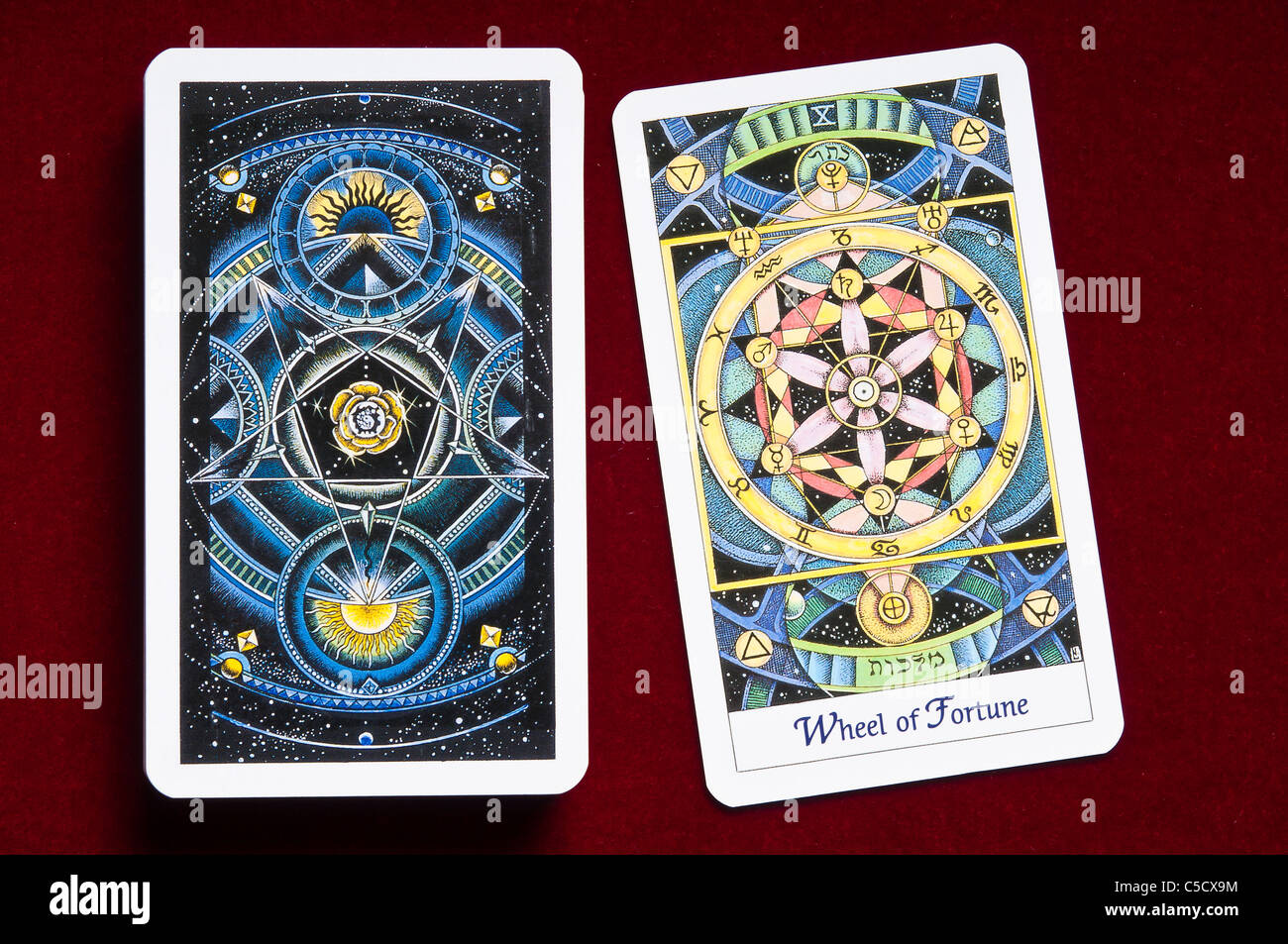 Wheel of fortune tarot hi-res stock photography and images - Alamy
