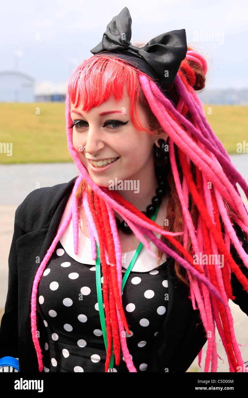Pink wig red dot cheap