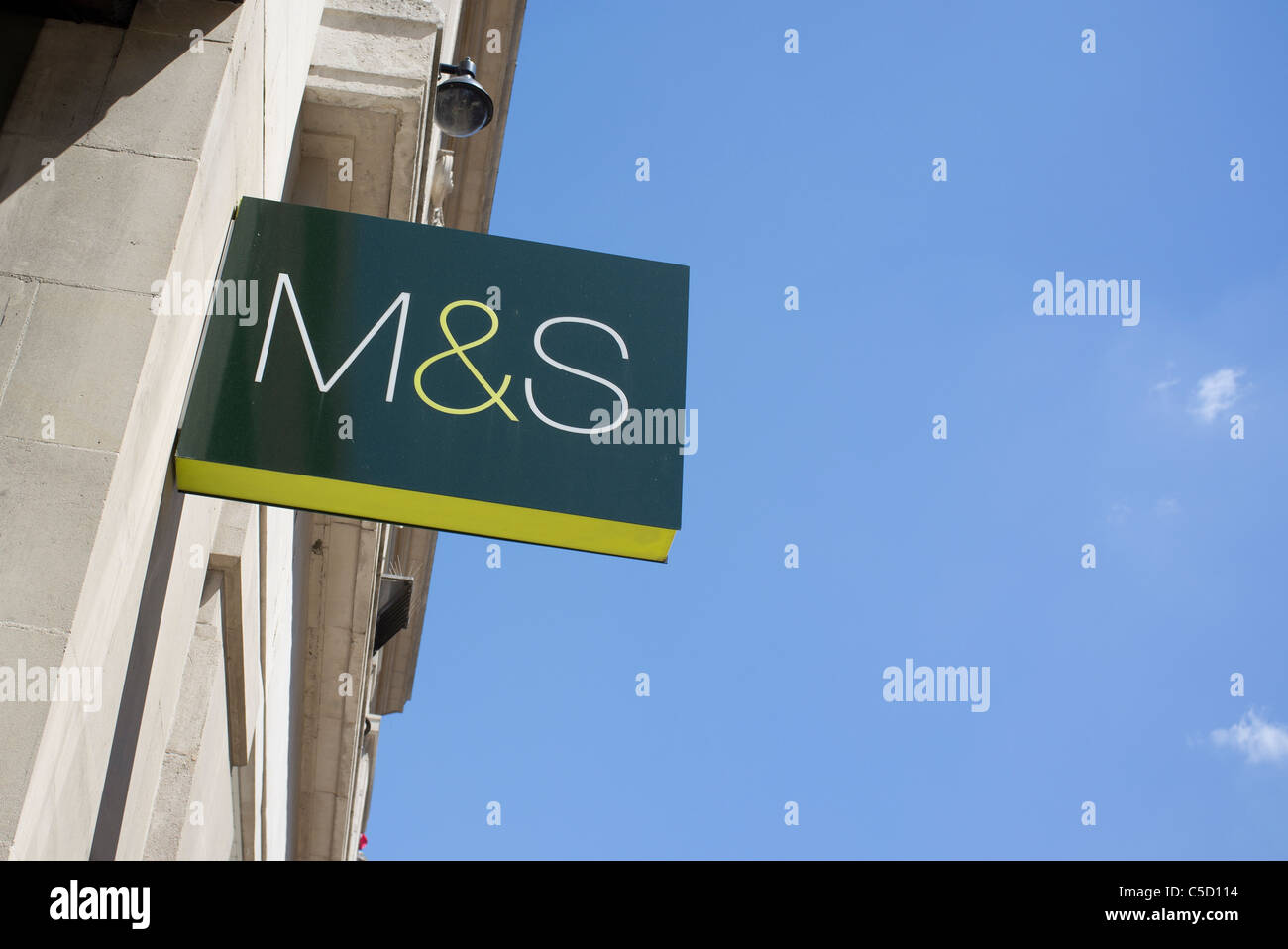 Marks and spencer logo hi-res stock photography and images - Alamy