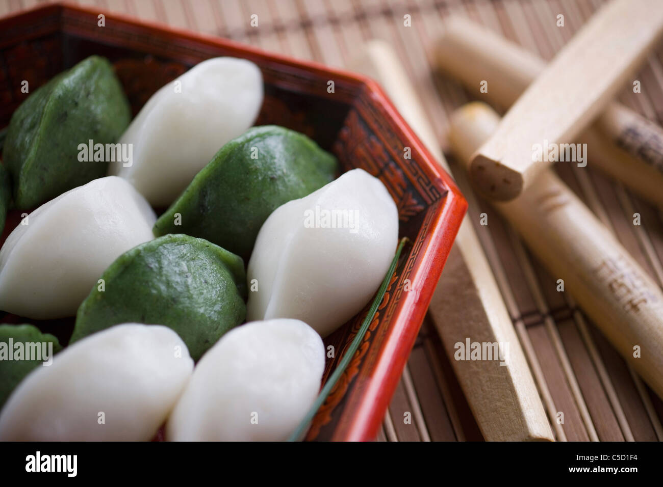 Korean Rice Cake Songpyeons Stock Photo Alamy