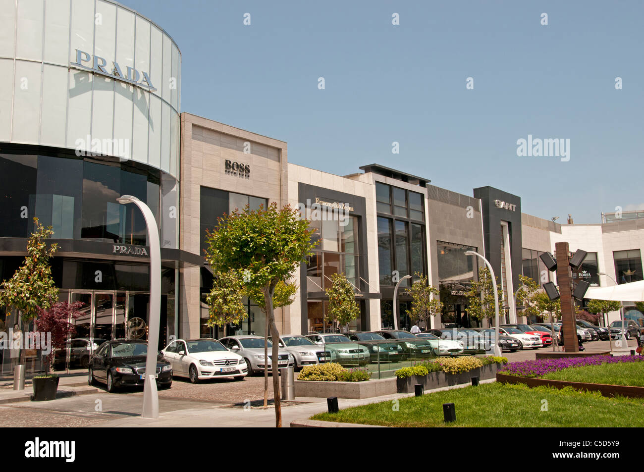 Istanbul Istinye Park shopping mall is a unique urban lifestyle