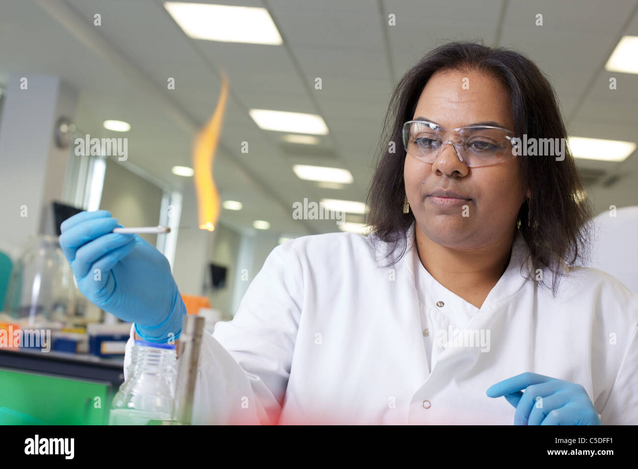 Lab technician chemical testing at the Leeds Metropolitan University.Bio Chemistry Laboratories. Stock Photo
