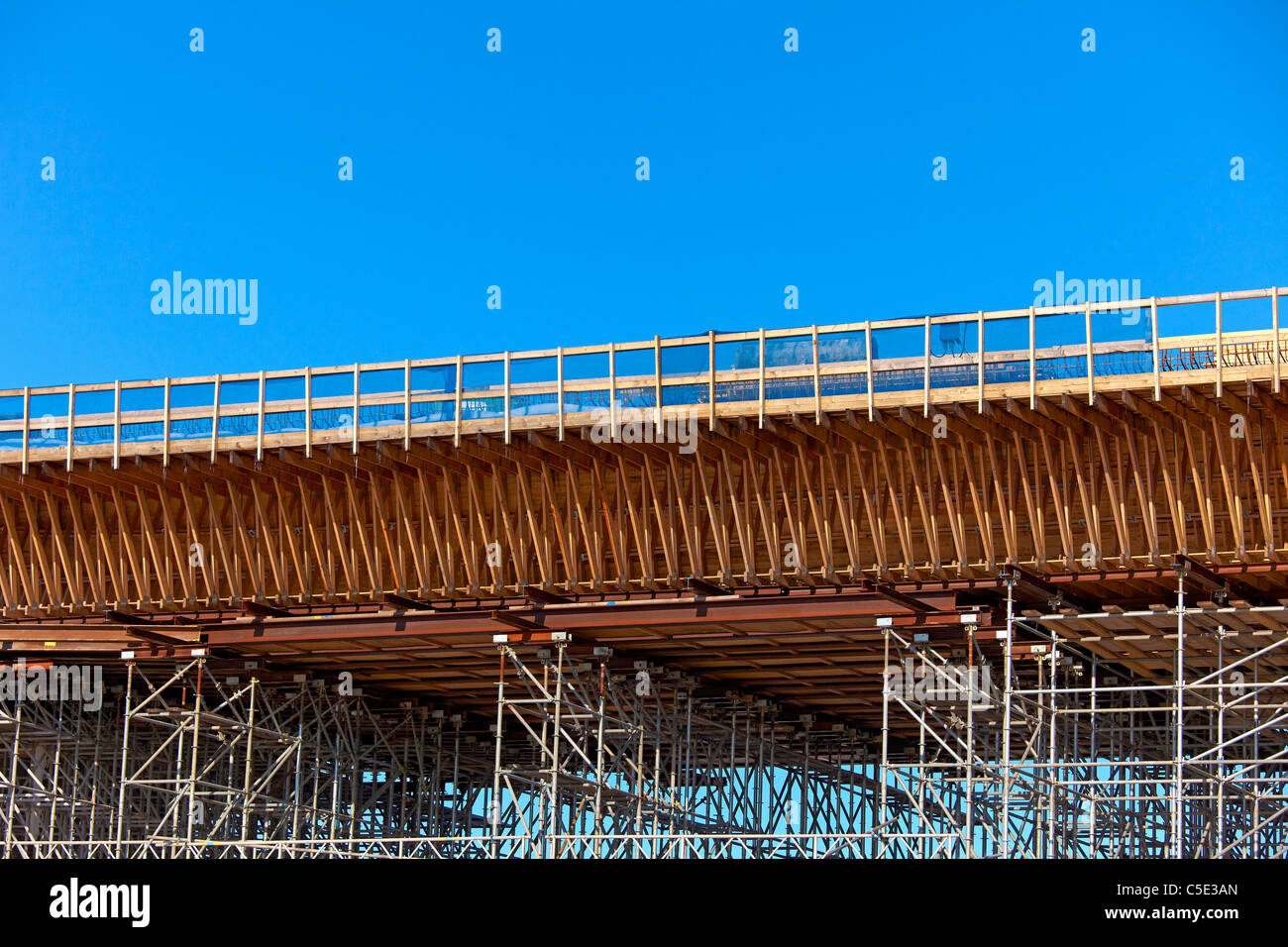 Scaffold Bridge Stock Photos & Scaffold Bridge Stock Images - Alamy
