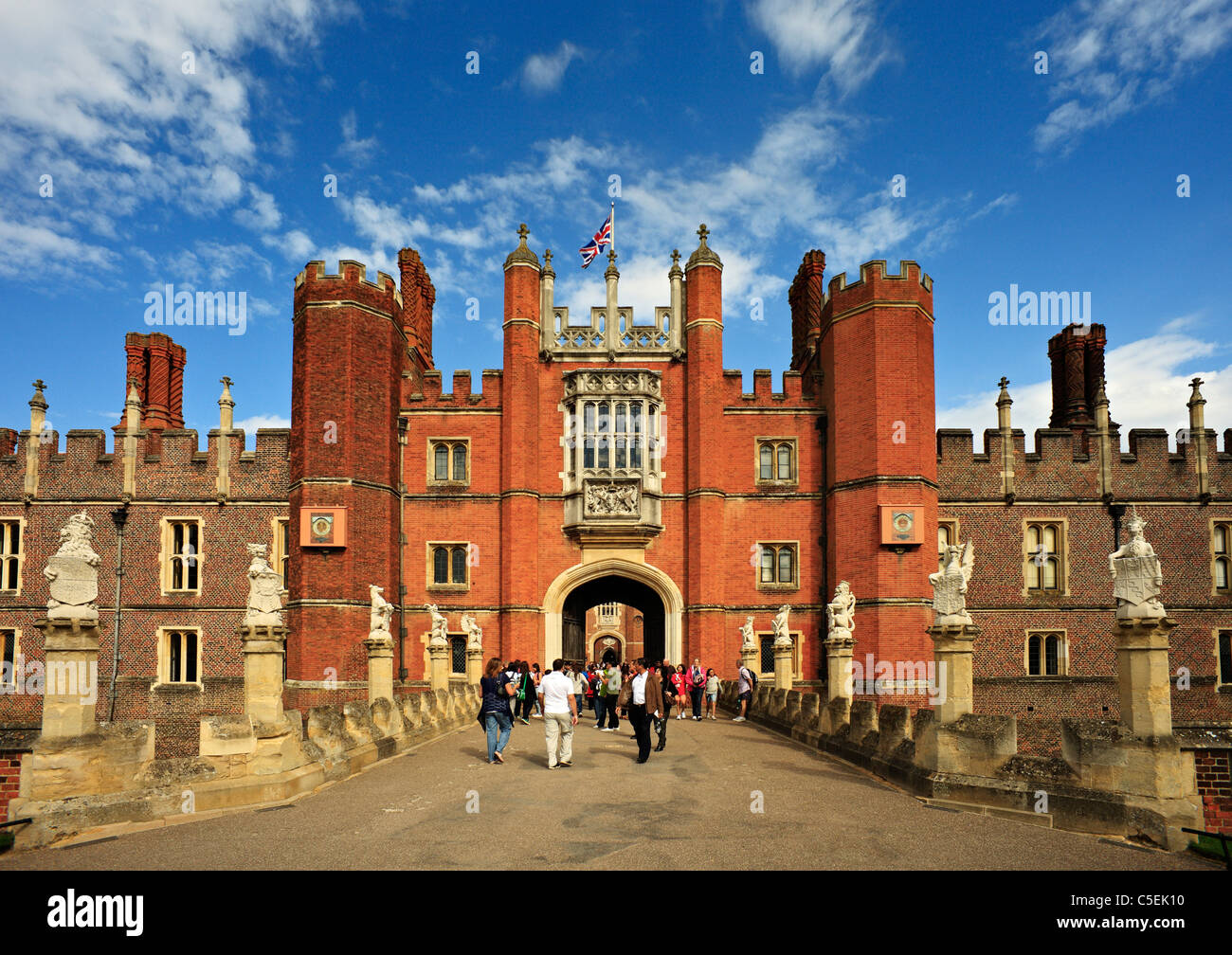 Hampton Court Palace, great gatehouse. Stock Photo