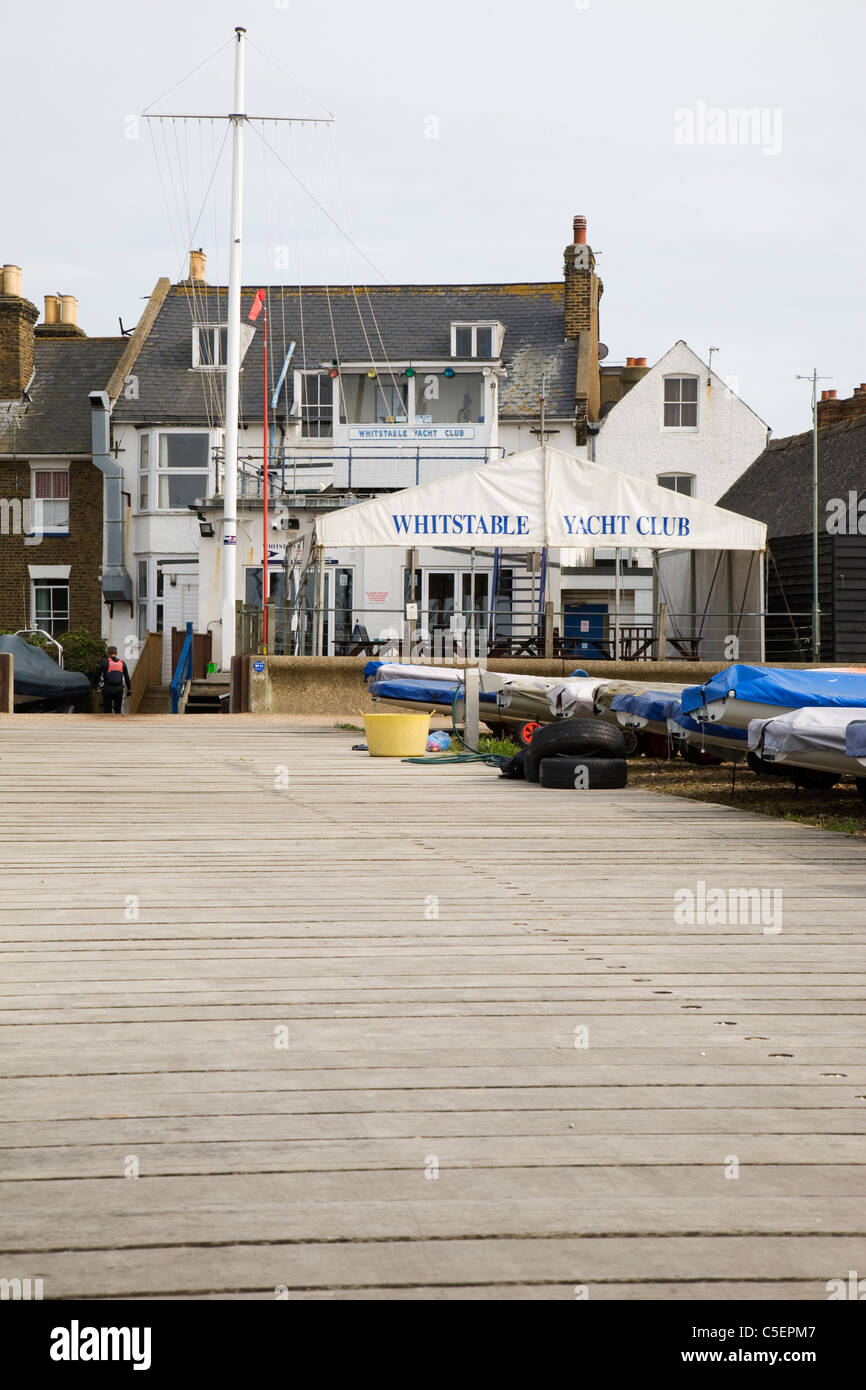 yacht clubs in england