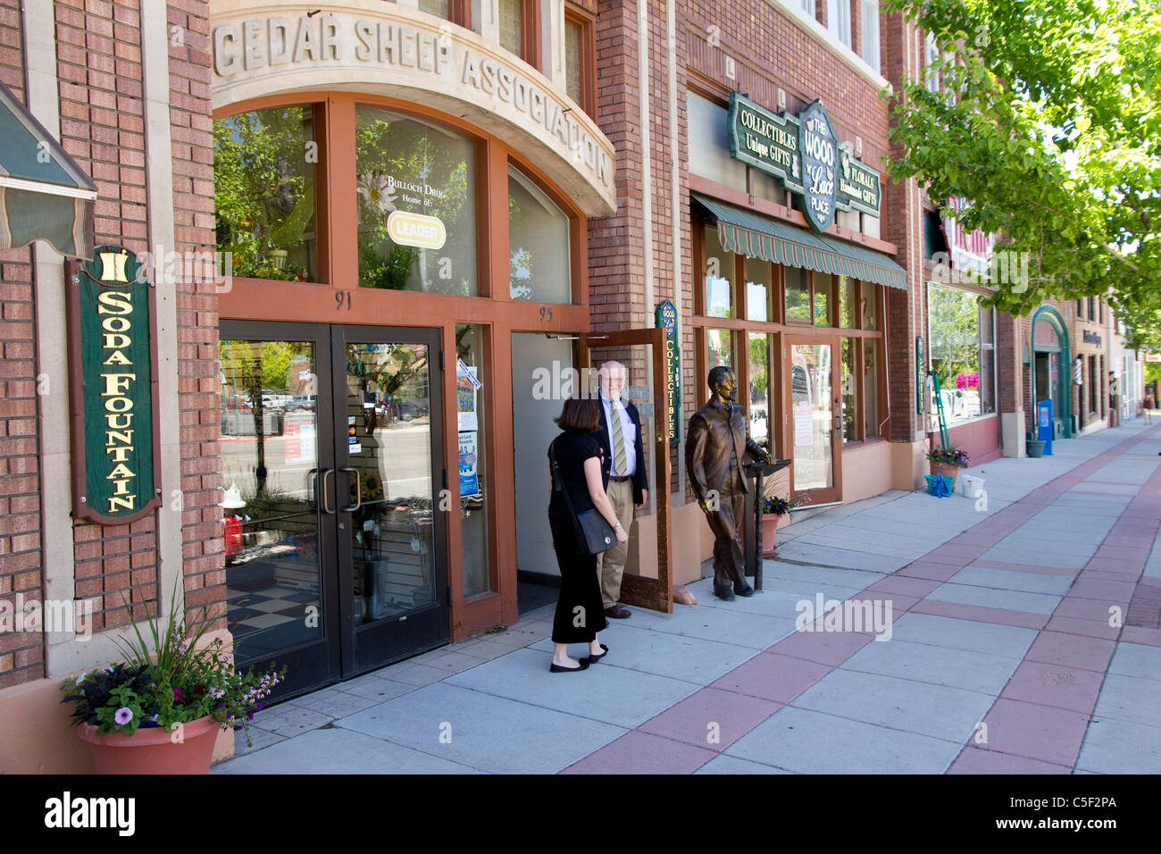 Quaint shops, galleries, antiques stores and restaurants line the historic Downtown Shopping District in Cedar City, UT Stock Photo