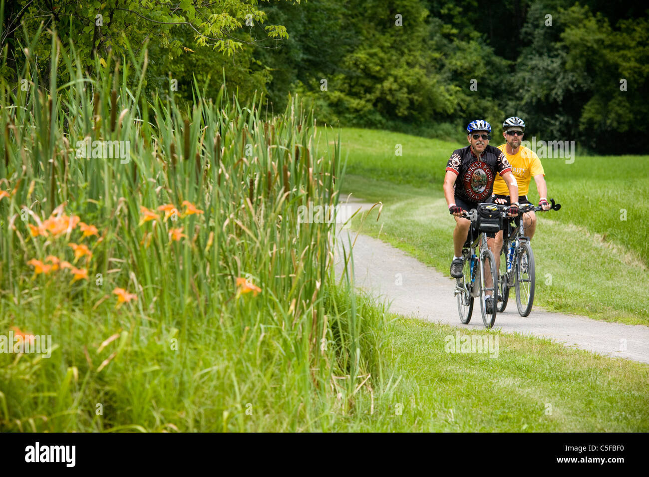 Cycling the canalway trail, Erie Canal Bike Tour, Mohawk Valley, New York State, USA Stock Photo
