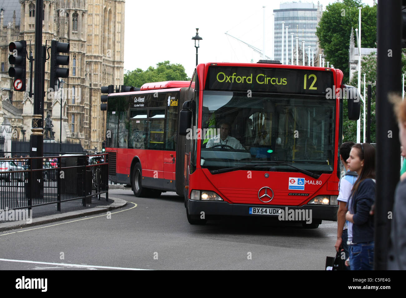 Articulated bus hires stock photography and images Alamy