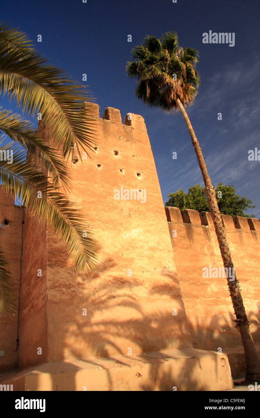 Detail of the city walls that fringeTaroudant- an unpretentious pre-Saharan market town in the Sous Valley, Morocco, Africa Stock Photo