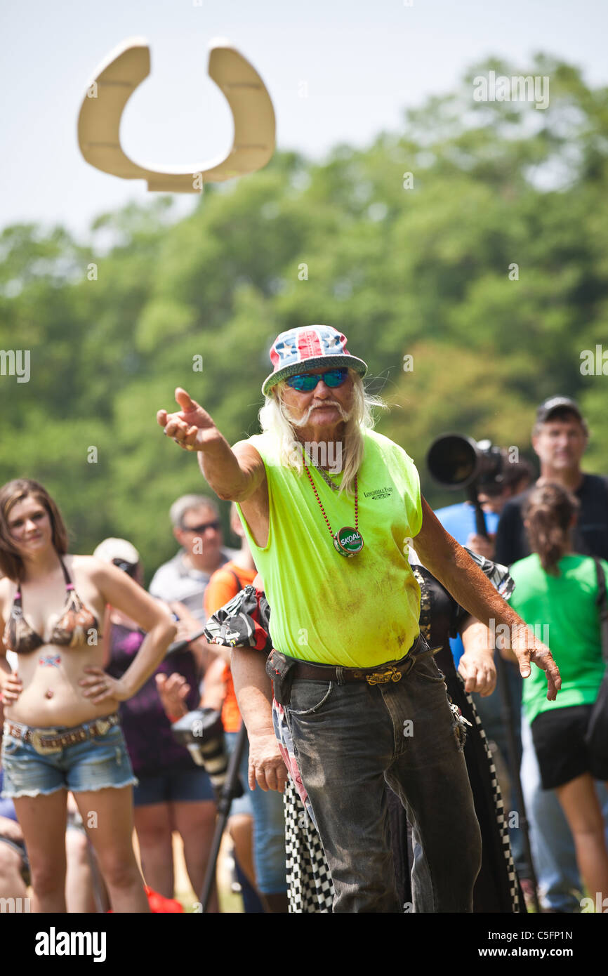 Redneck games toilet horseshoes hires stock photography and images Alamy