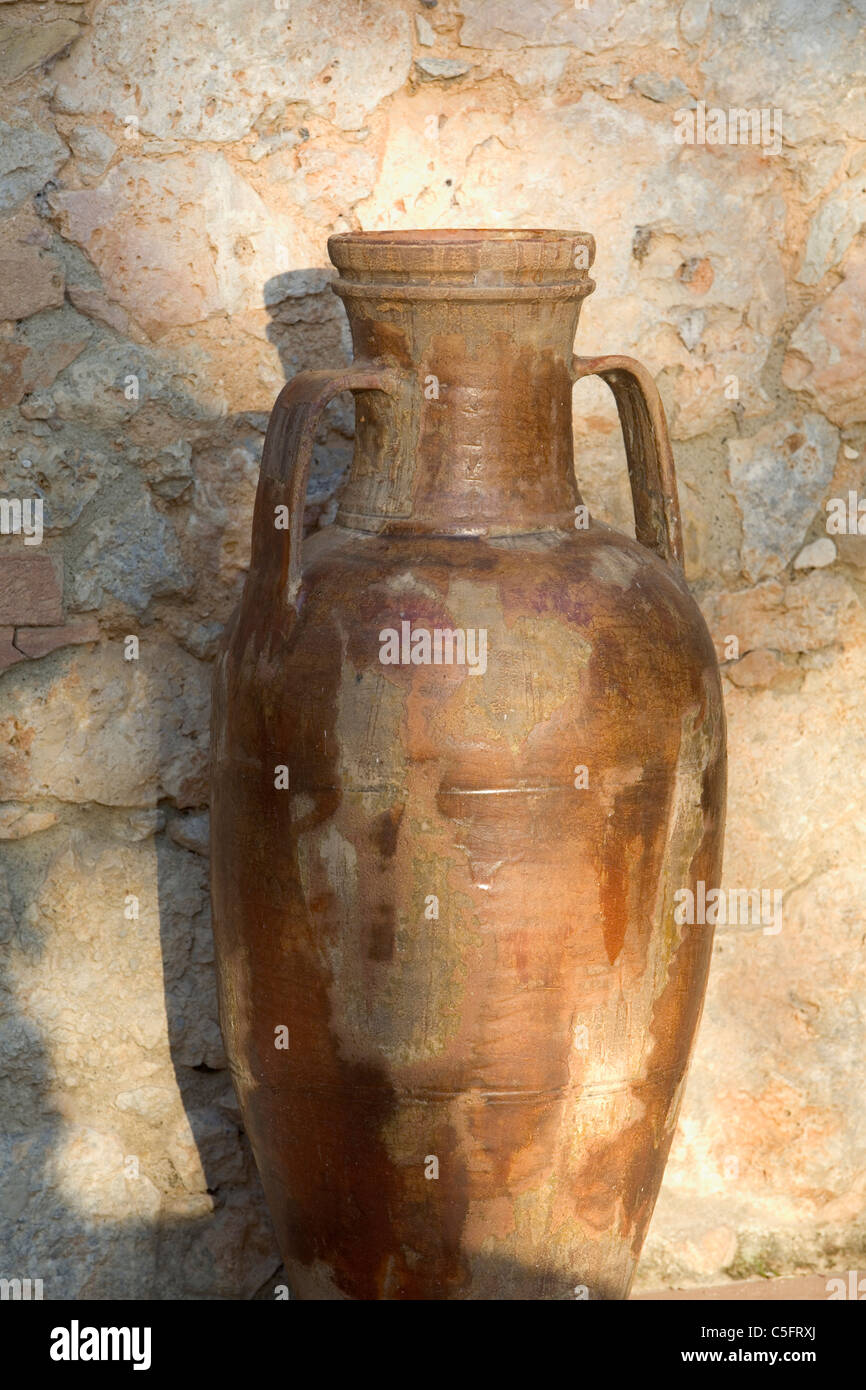 Large decorative terracotta vase or urn, Tuscany, Italy Stock Photo - Alamy