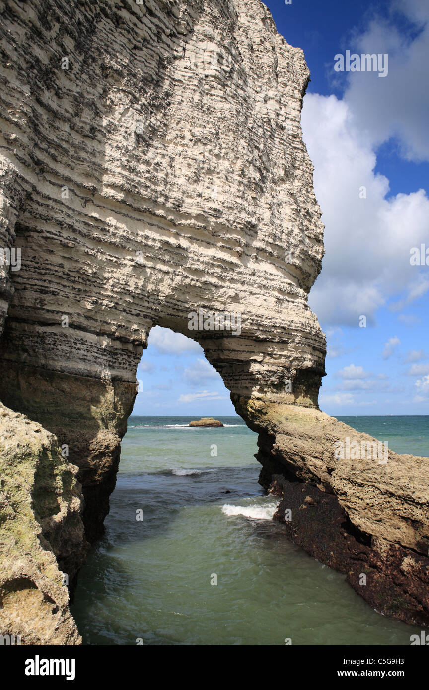 Manneporte arch on the French Atlantic coast at Etretat, Normandy Stock Photo