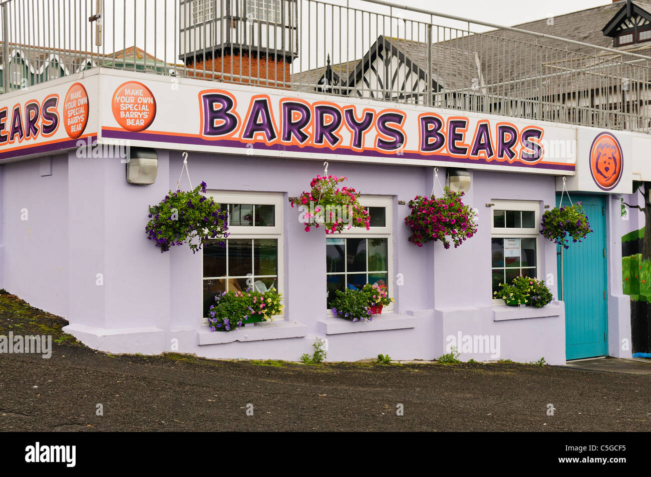 Barry's Bears teddy bear making shop, Portrush Stock Photo