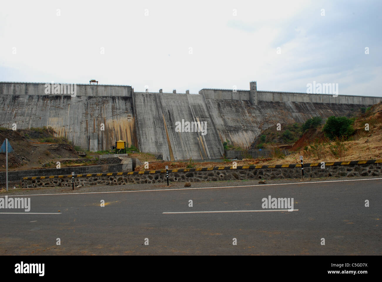 Indian gravity dam hires stock photography and images Alamy